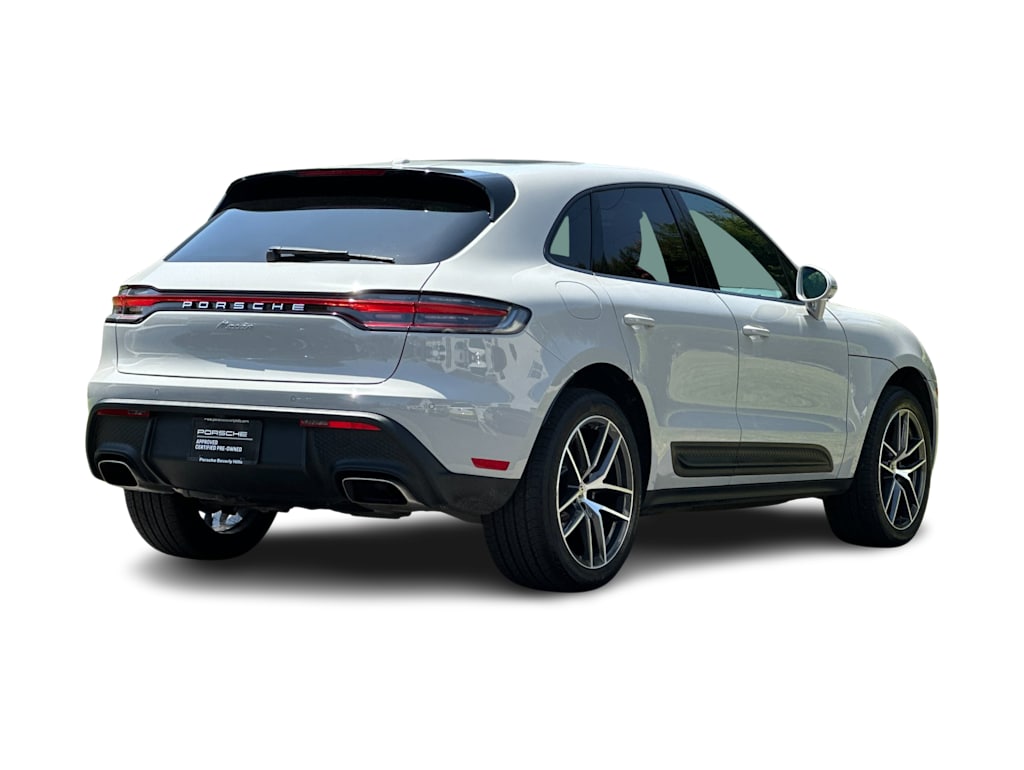 Thumbnail: 2025 Porsche Macan - 18