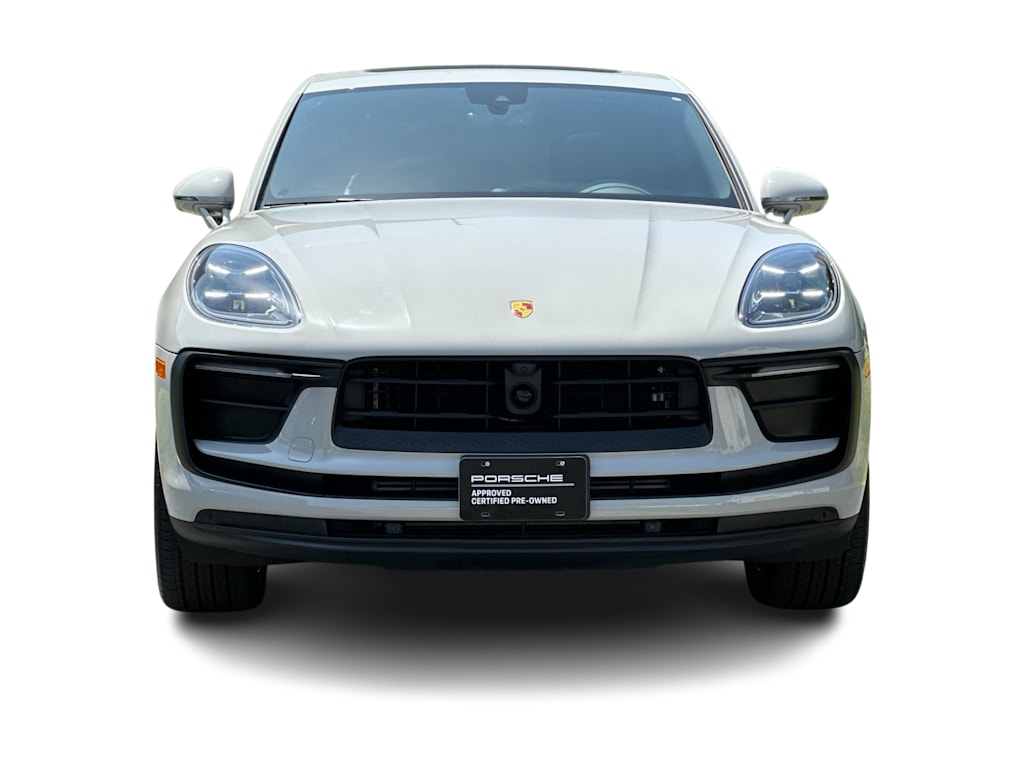 Thumbnail: 2025 Porsche Macan - 21