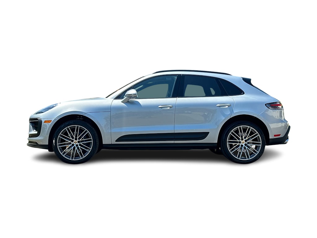 Thumbnail: 2026 Porsche Macan - 3