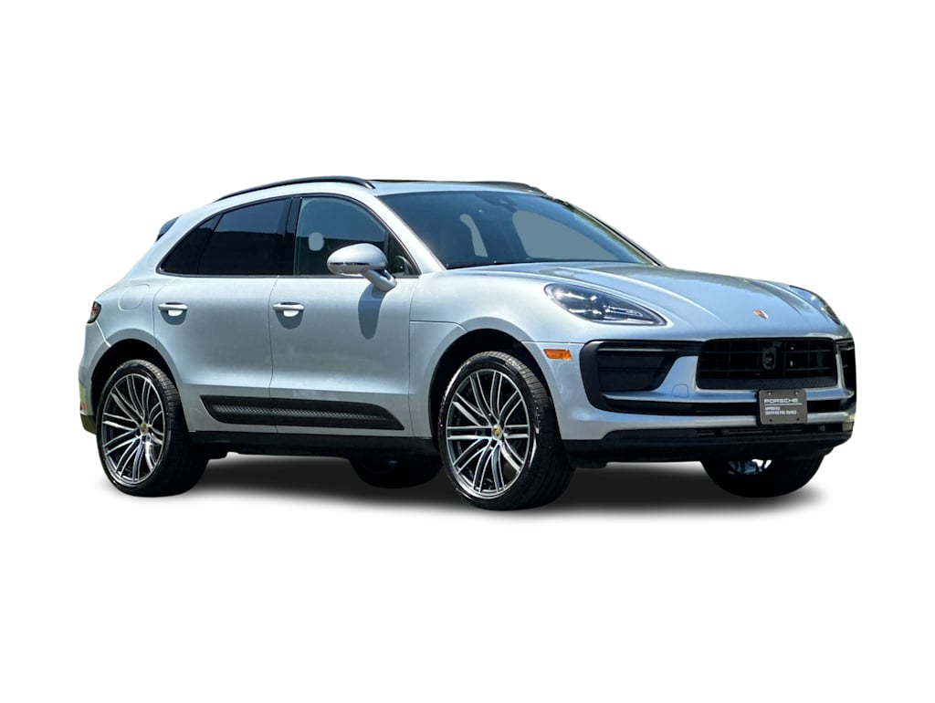 Thumbnail: 2026 Porsche Macan - 22