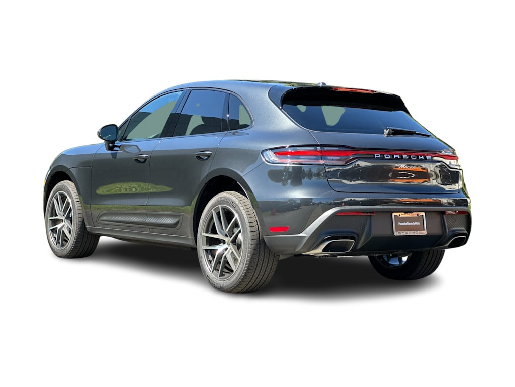 Thumbnail: 2026 Porsche Macan - 4