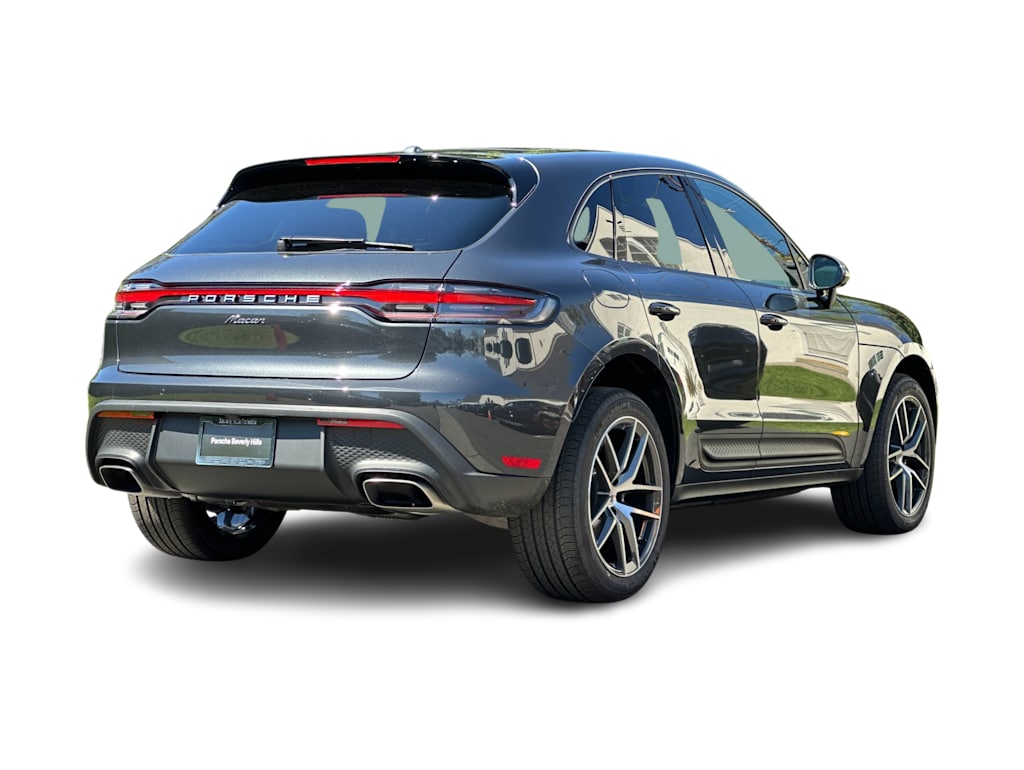 Thumbnail: 2026 Porsche Macan - 19