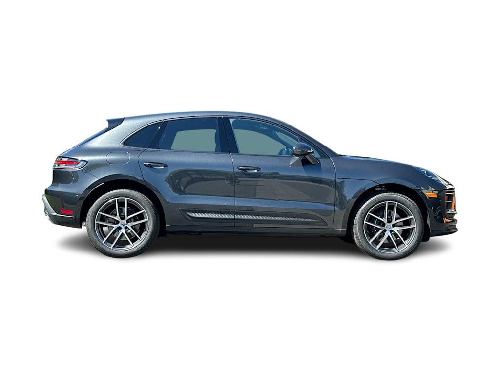 Thumbnail: 2026 Porsche Macan - 20