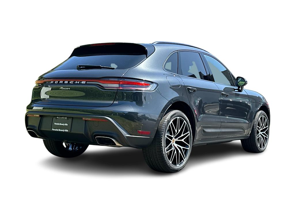 Thumbnail: 2026 Porsche Macan - 19