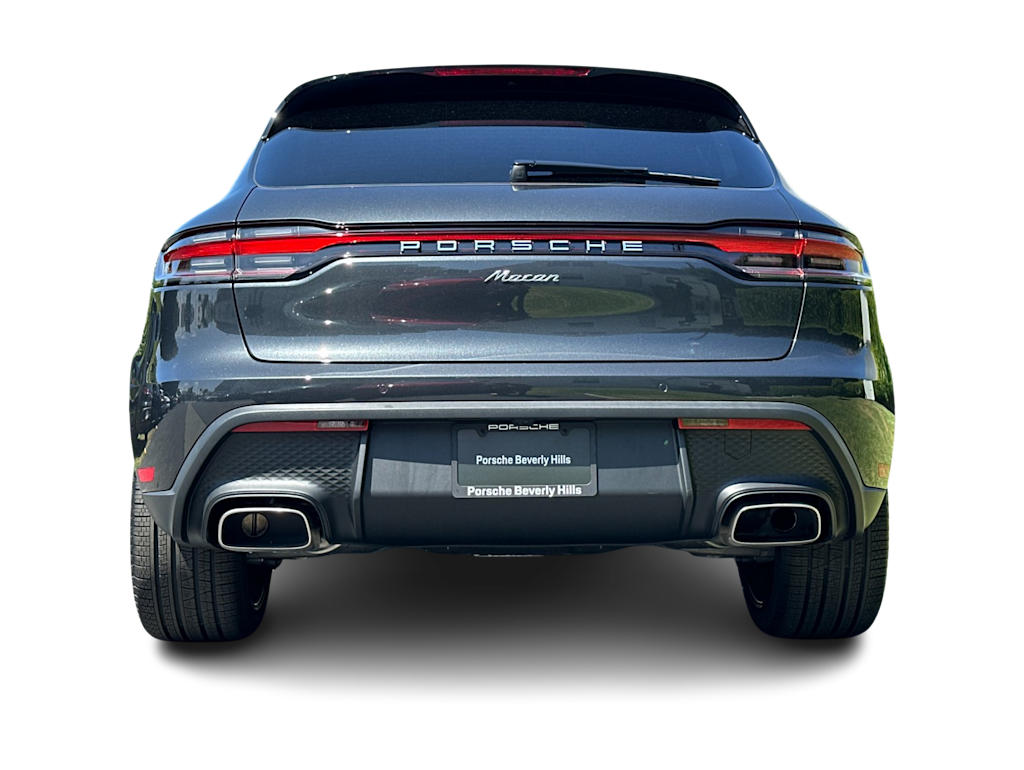Thumbnail: 2026 Porsche Macan - 5