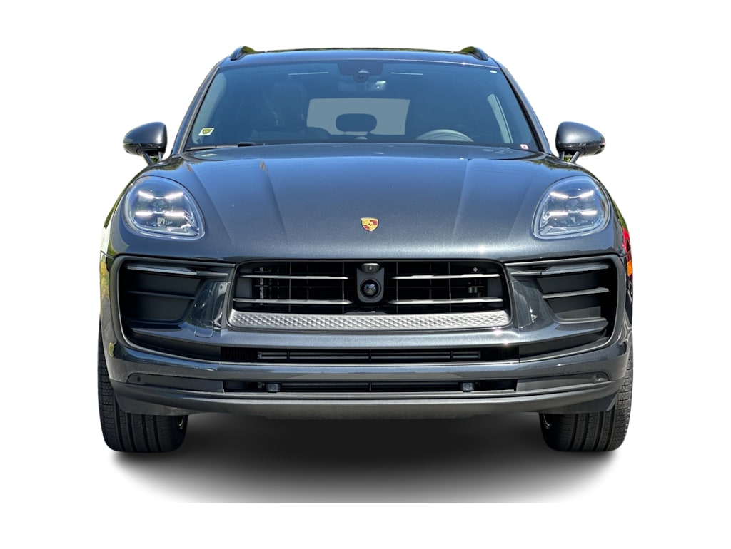 Thumbnail: 2026 Porsche Macan - 6