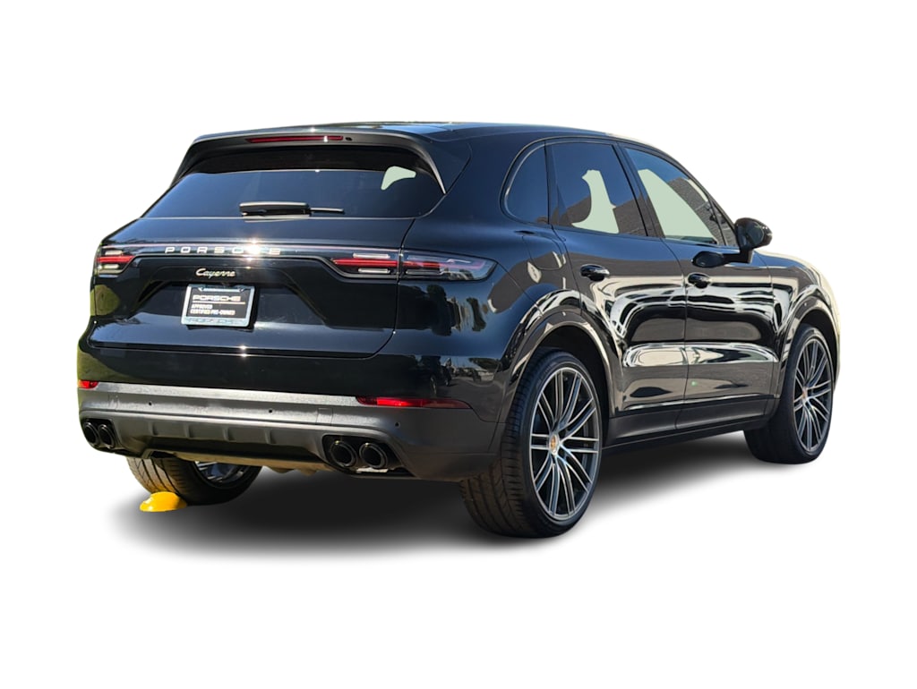 Thumbnail: 2023 Porsche Cayenne - 18