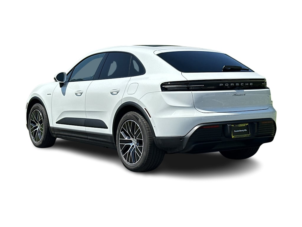 Thumbnail: 2026 Porsche Macan - 4