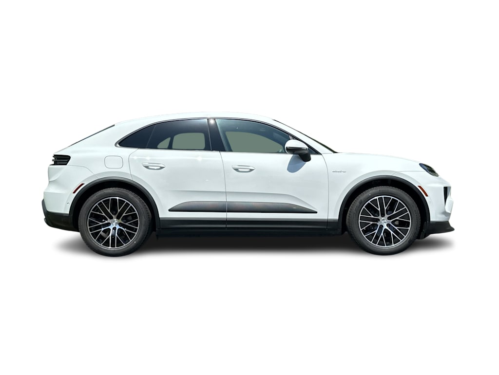 Thumbnail: 2026 Porsche Macan - 21