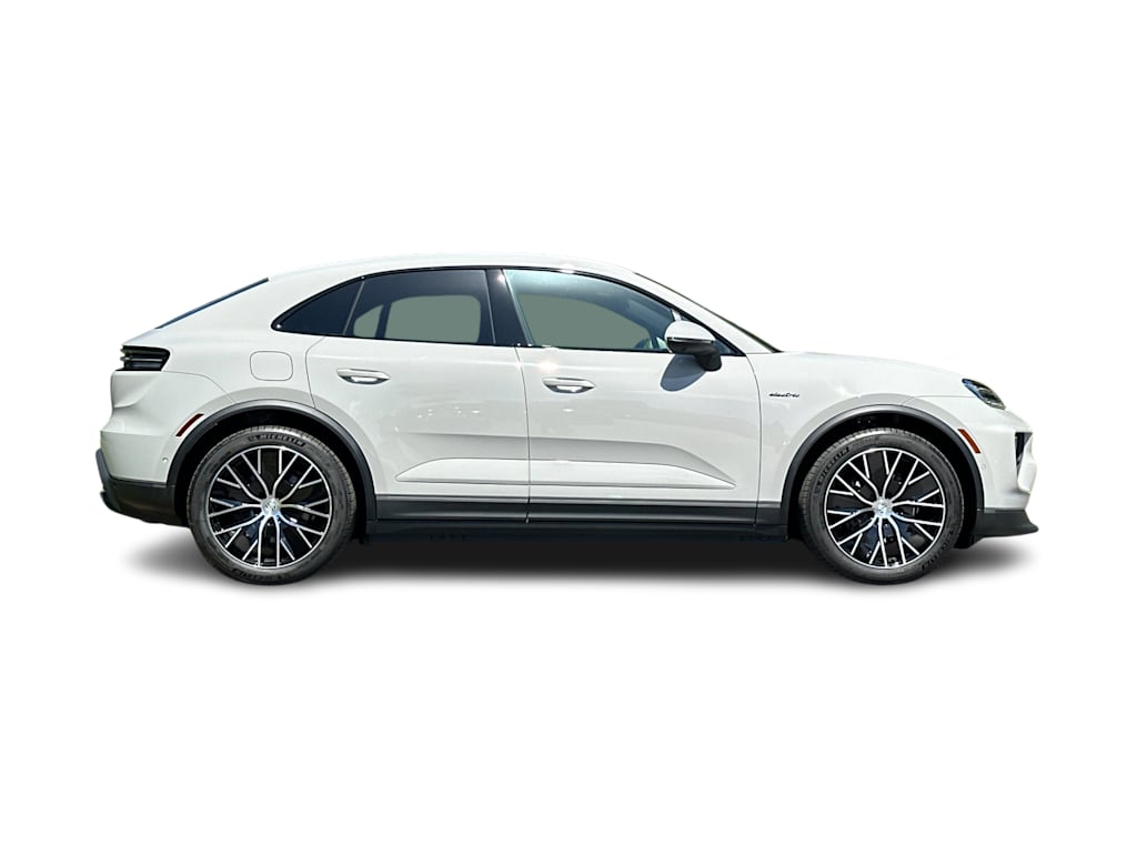 Thumbnail: 2026 Porsche Macan - 19