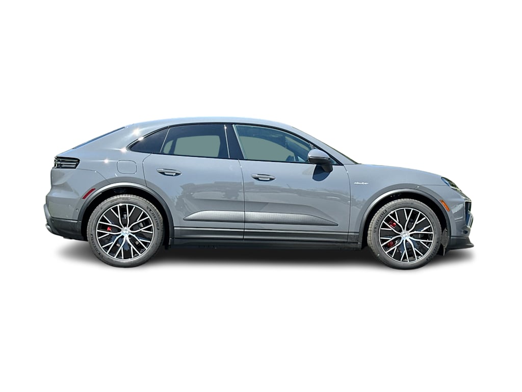 Thumbnail: 2026 Porsche Macan - 18