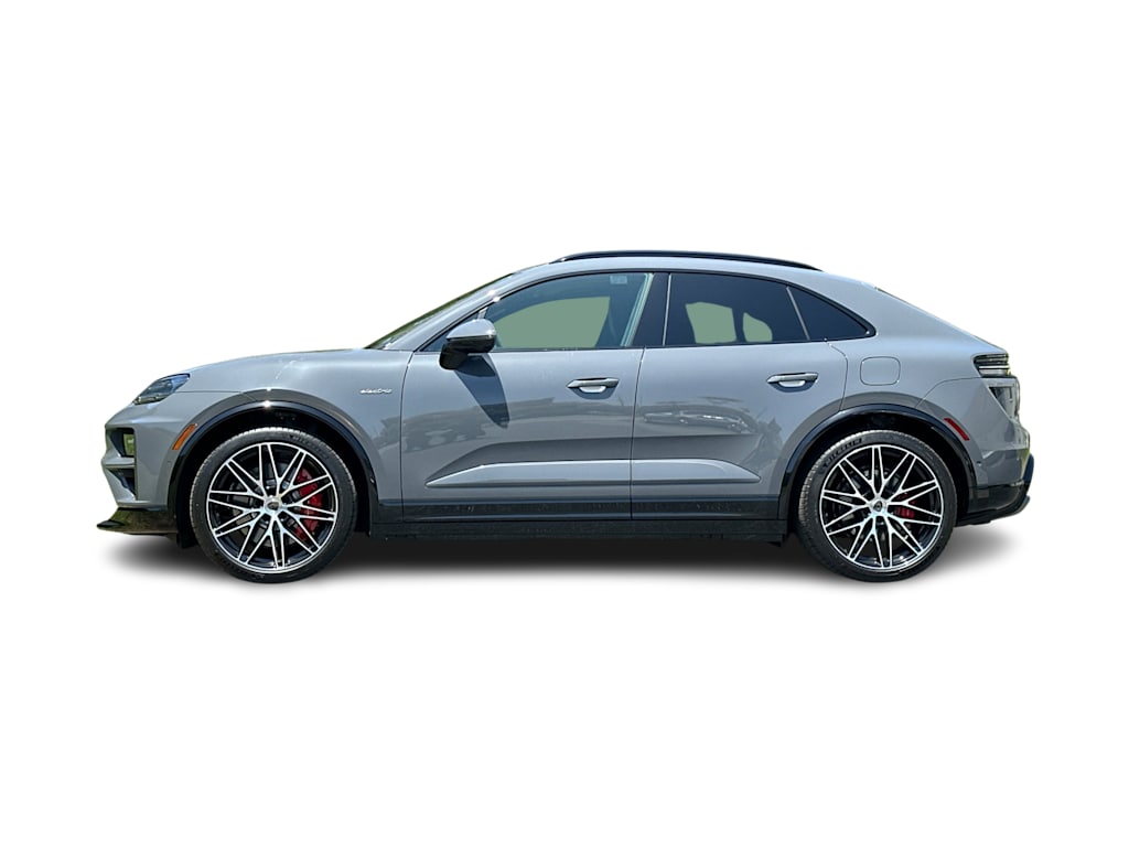Thumbnail: 2026 Porsche Macan - 3