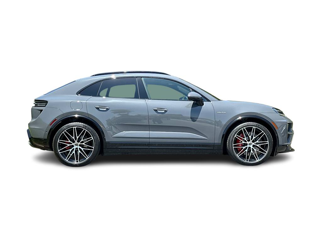 Thumbnail: 2026 Porsche Macan - 19