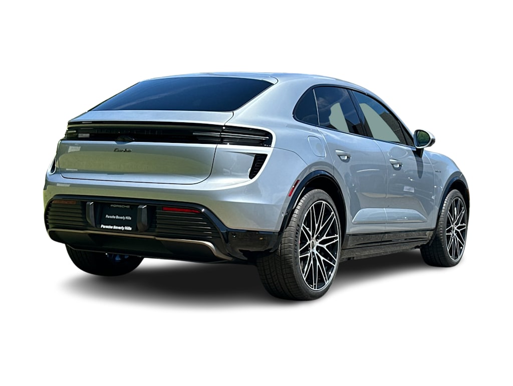 Thumbnail: 2026 Porsche Macan - 19