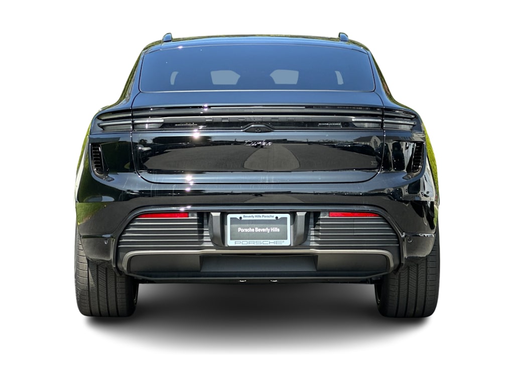 Thumbnail: 2026 Porsche Macan - 4