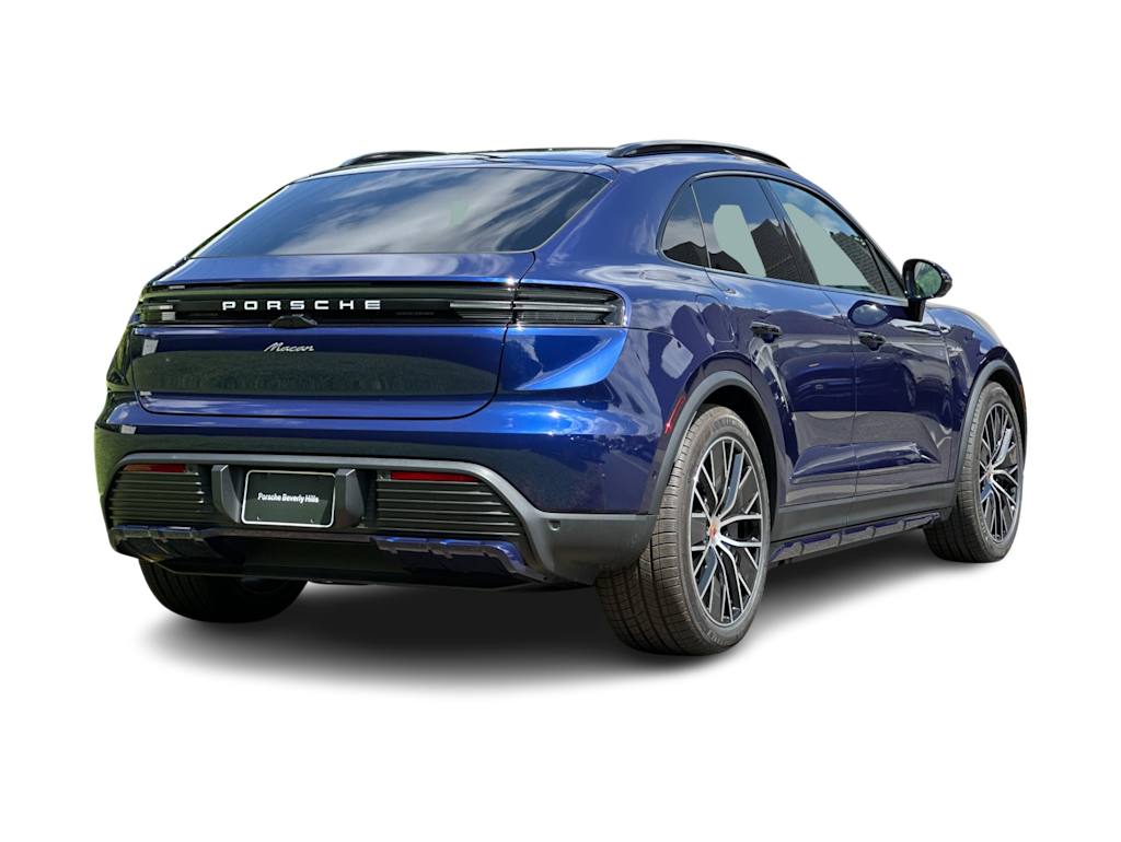 Thumbnail: 2026 Porsche Macan - 19