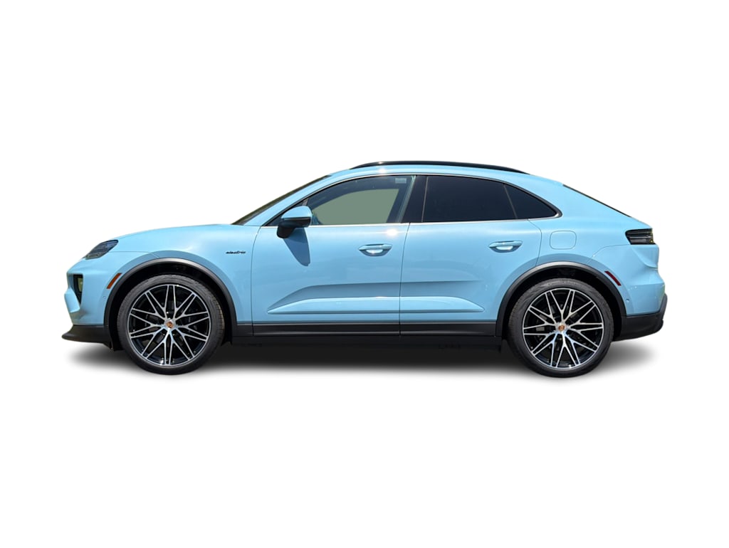 Thumbnail: 2026 Porsche Macan - 3