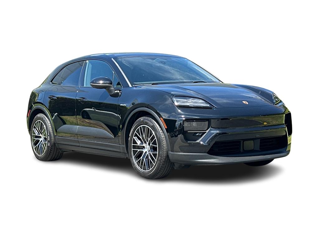 Thumbnail: 2025 Porsche Macan - 21