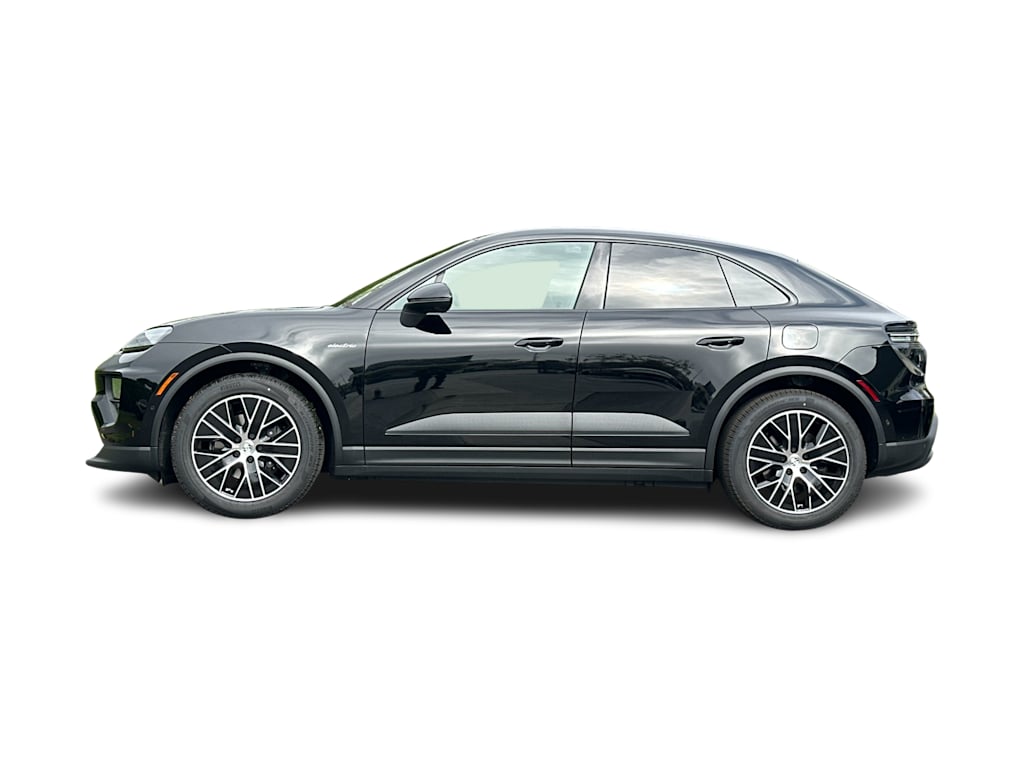 Thumbnail: 2026 Porsche Macan - 3