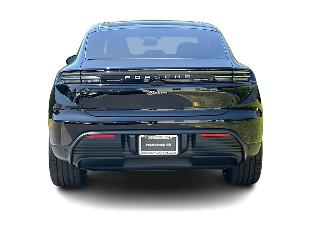 Thumbnail: 2026 Porsche Macan - 5