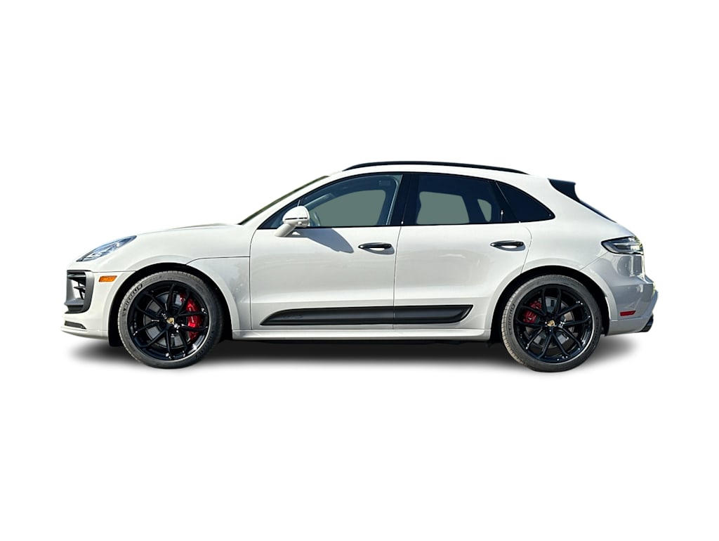 Thumbnail: 2026 Porsche Macan - 3
