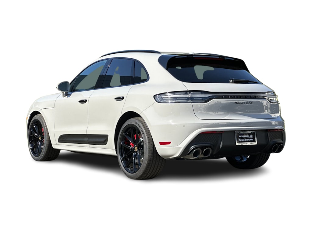 Thumbnail: 2026 Porsche Macan - 4
