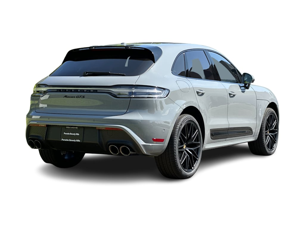 Thumbnail: 2026 Porsche Macan - 19