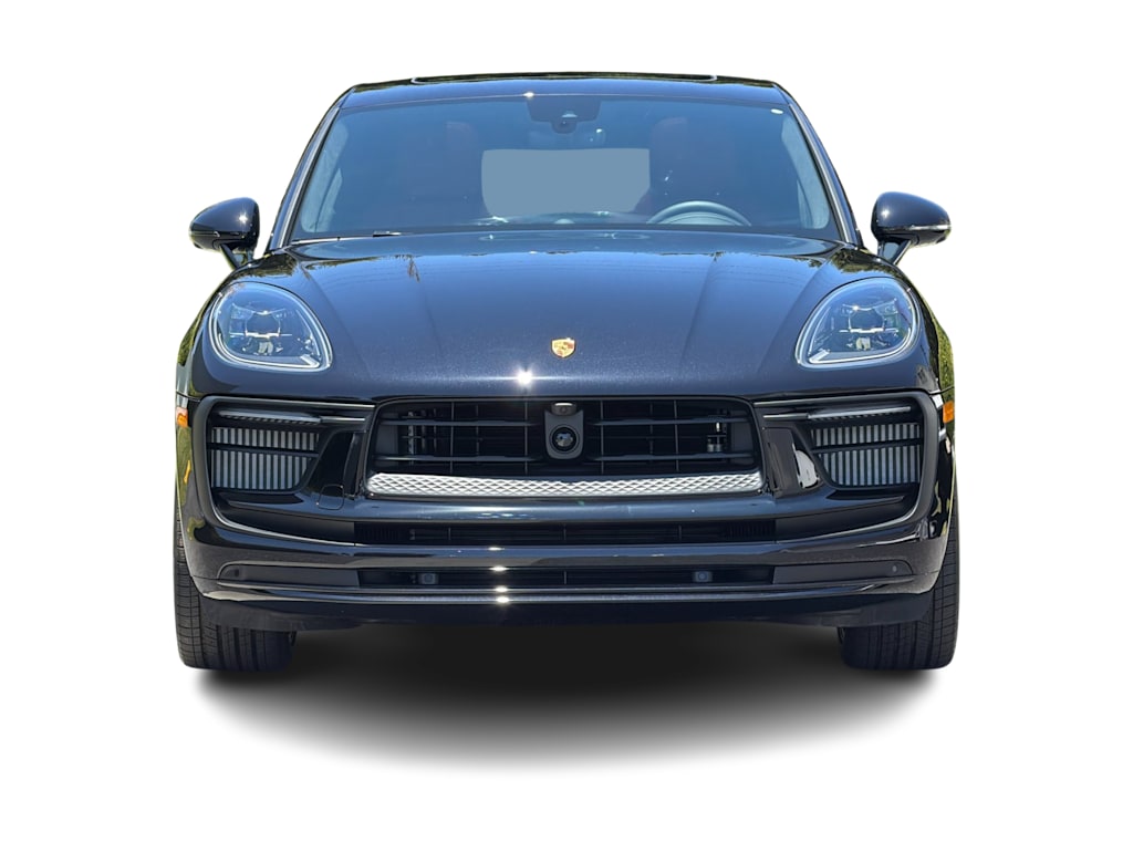 Thumbnail: 2026 Porsche Macan - 6