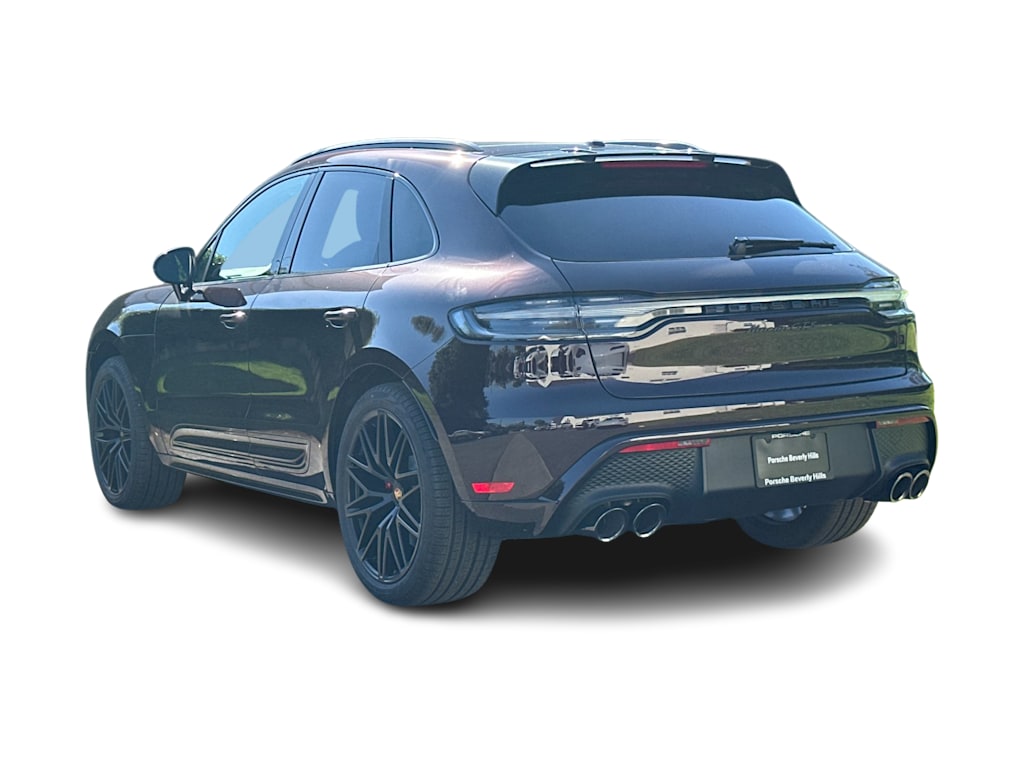 Thumbnail: 2026 Porsche Macan - 4