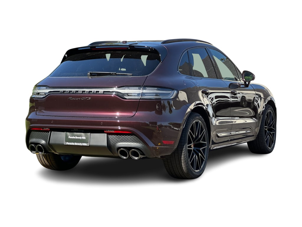Thumbnail: 2026 Porsche Macan - 20