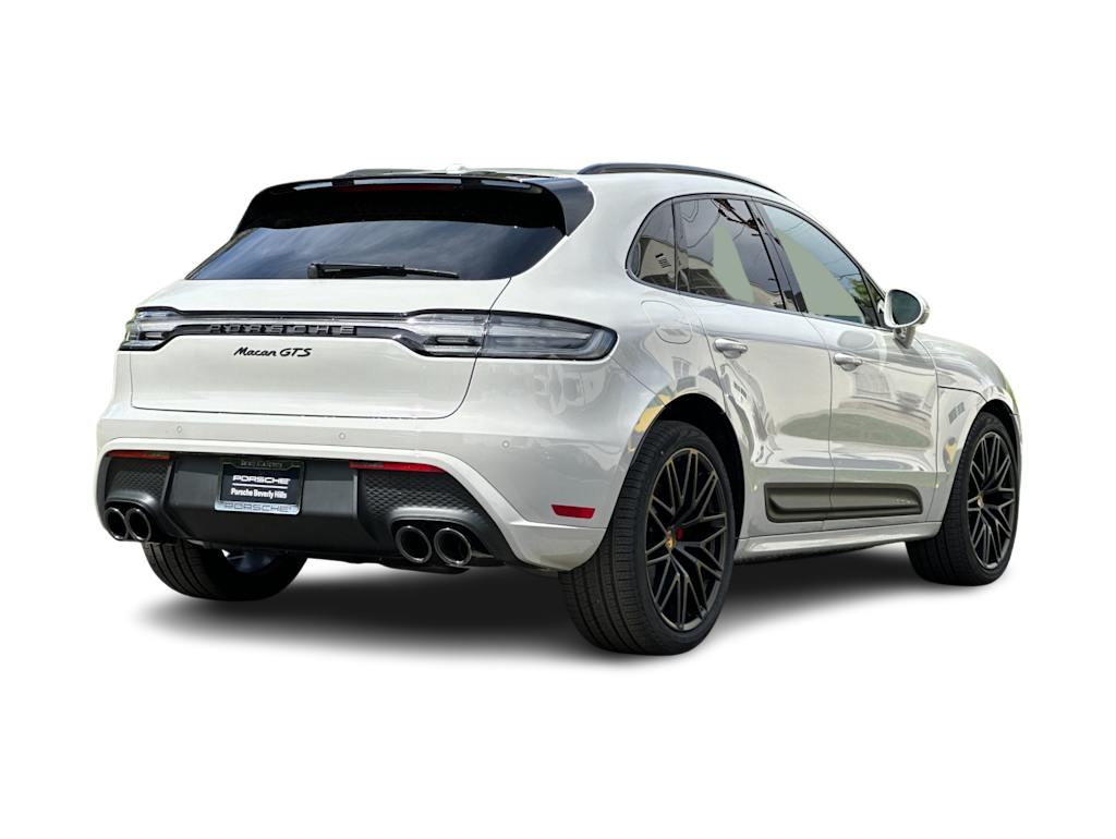 Thumbnail: 2026 Porsche Macan - 19