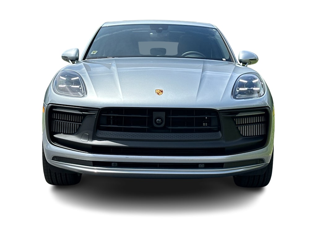 Thumbnail: 2026 Porsche Macan - 22