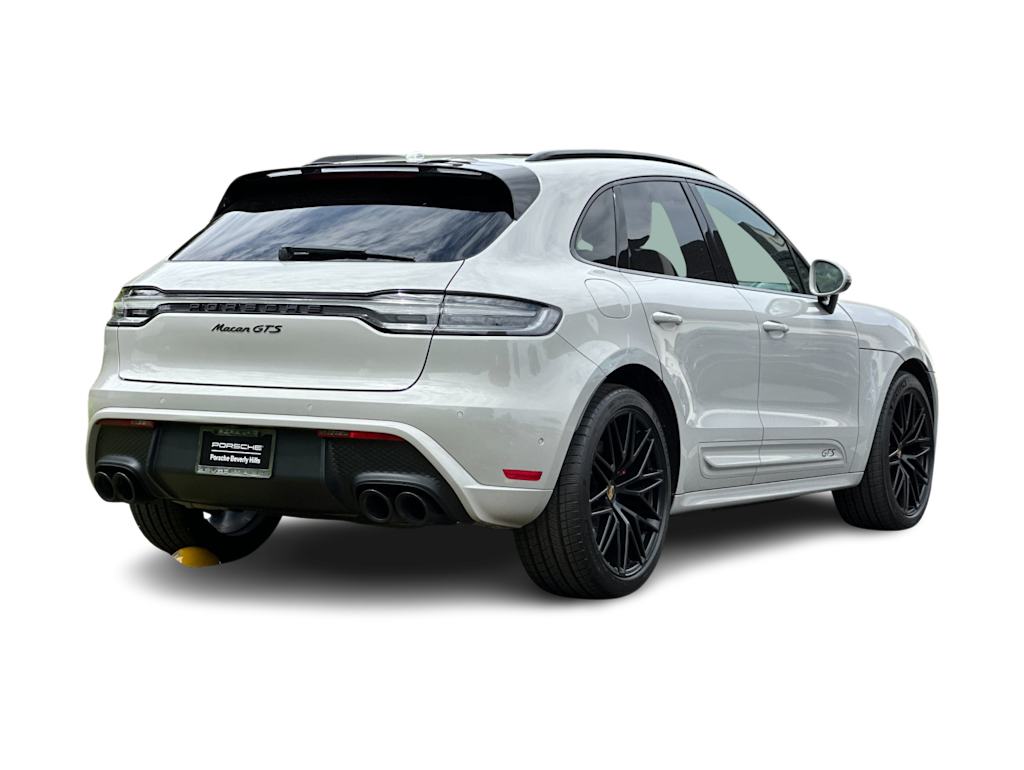 Thumbnail: 2022 Porsche Macan - 20