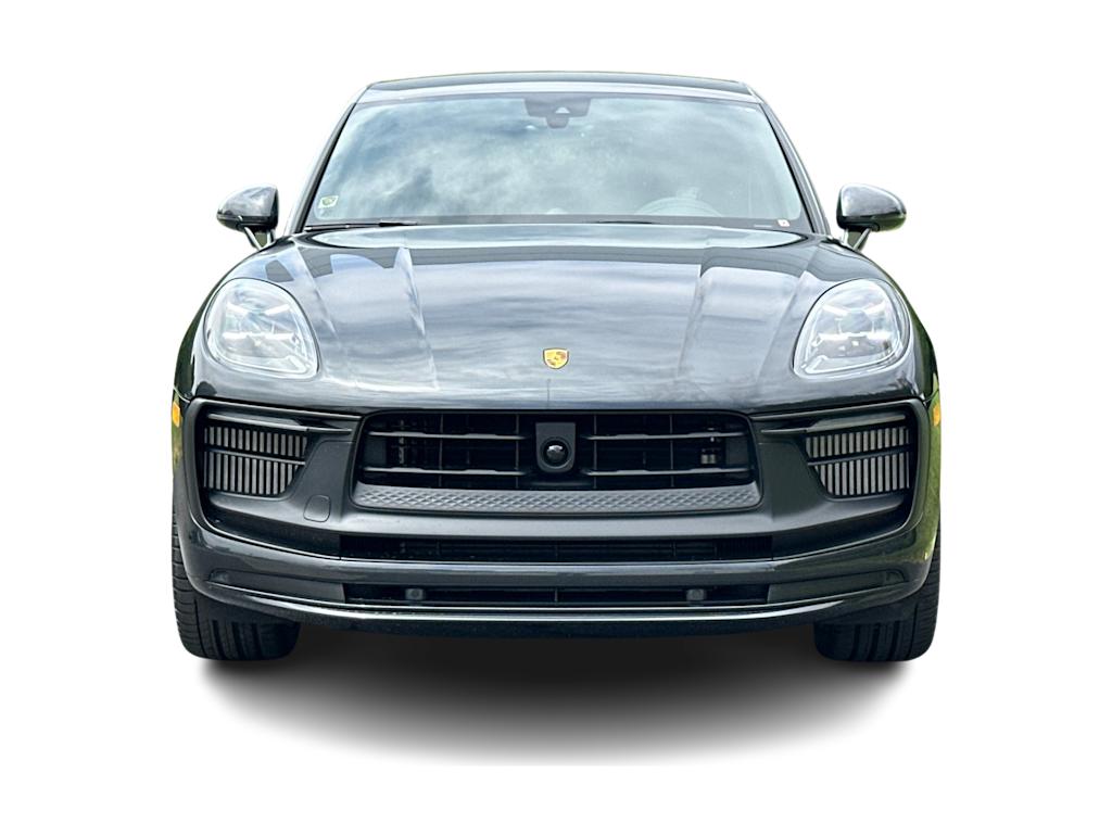 Thumbnail: 2026 Porsche Macan - 22