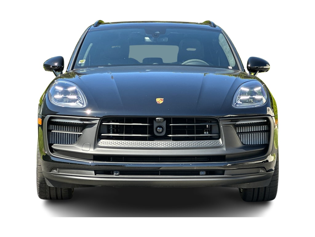 Thumbnail: 2026 Porsche Macan - 21