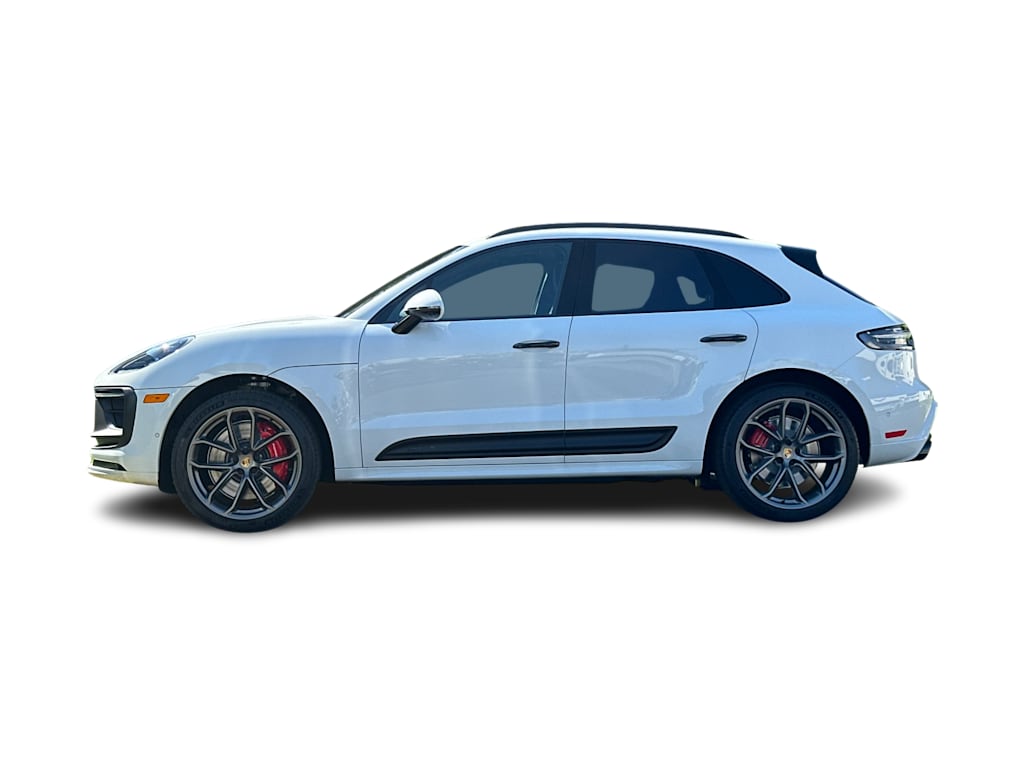 Thumbnail: 2026 Porsche Macan - 3