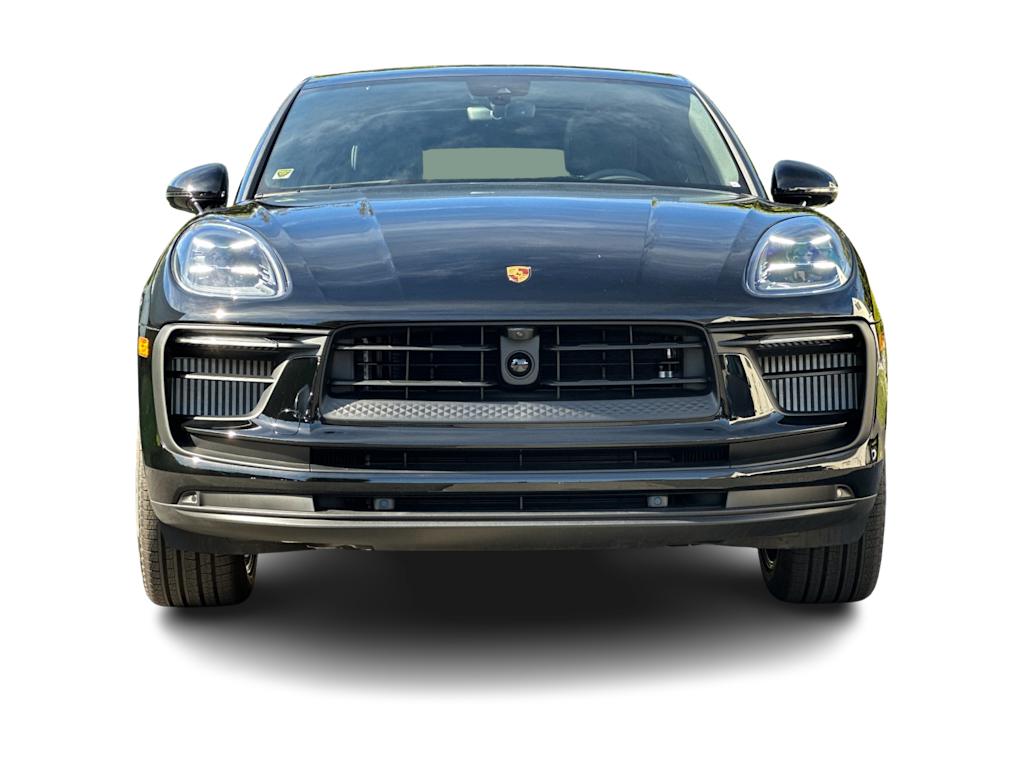Thumbnail: 2026 Porsche Macan - 6