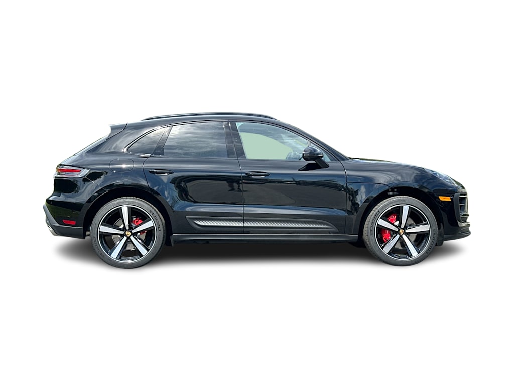 Thumbnail: 2026 Porsche Macan - 20