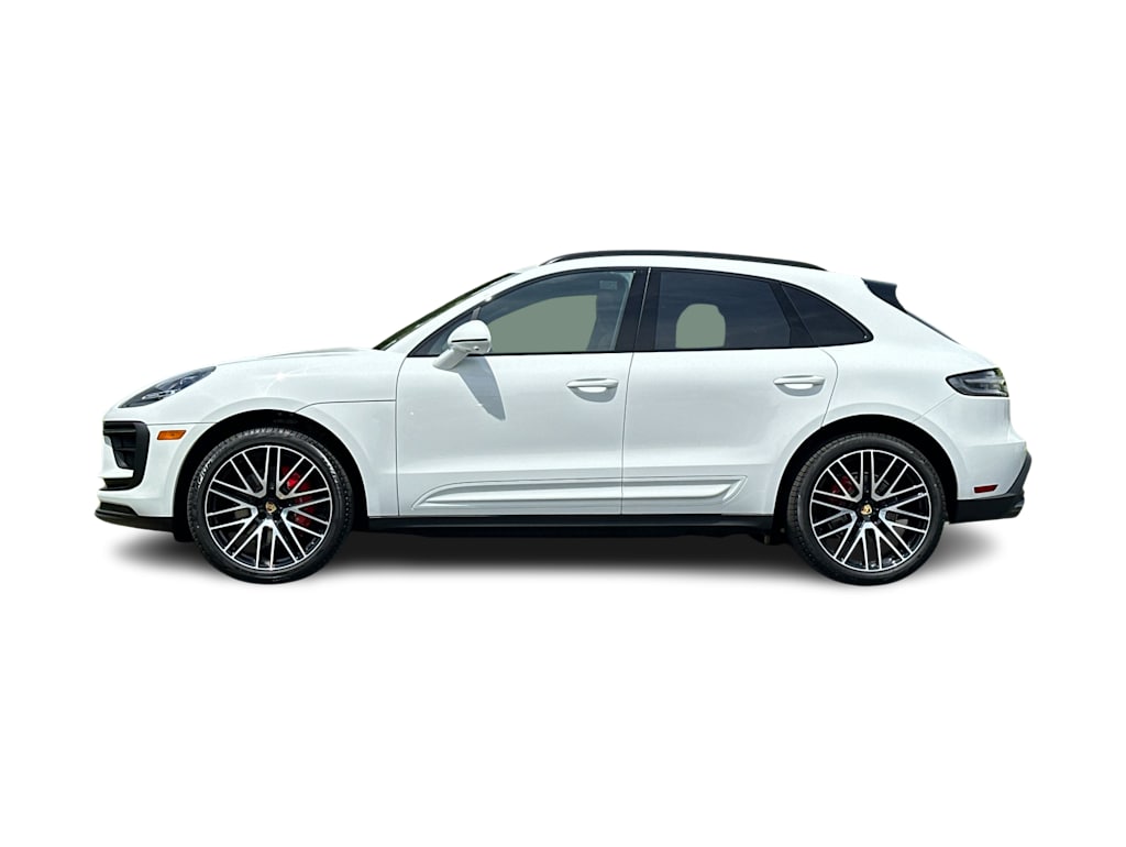 Thumbnail: 2026 Porsche Macan - 3