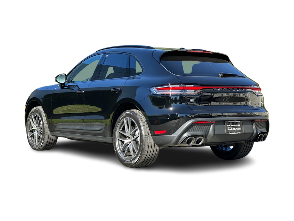 Thumbnail: 2026 Porsche Macan - 4