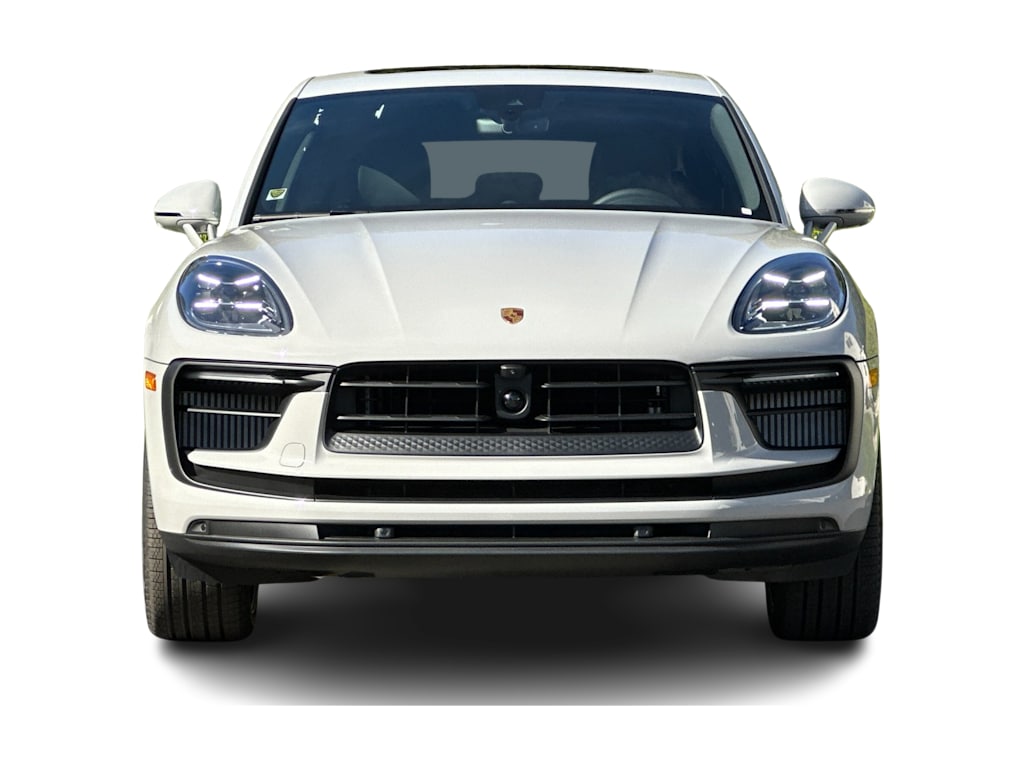 Thumbnail: 2026 Porsche Macan - 6