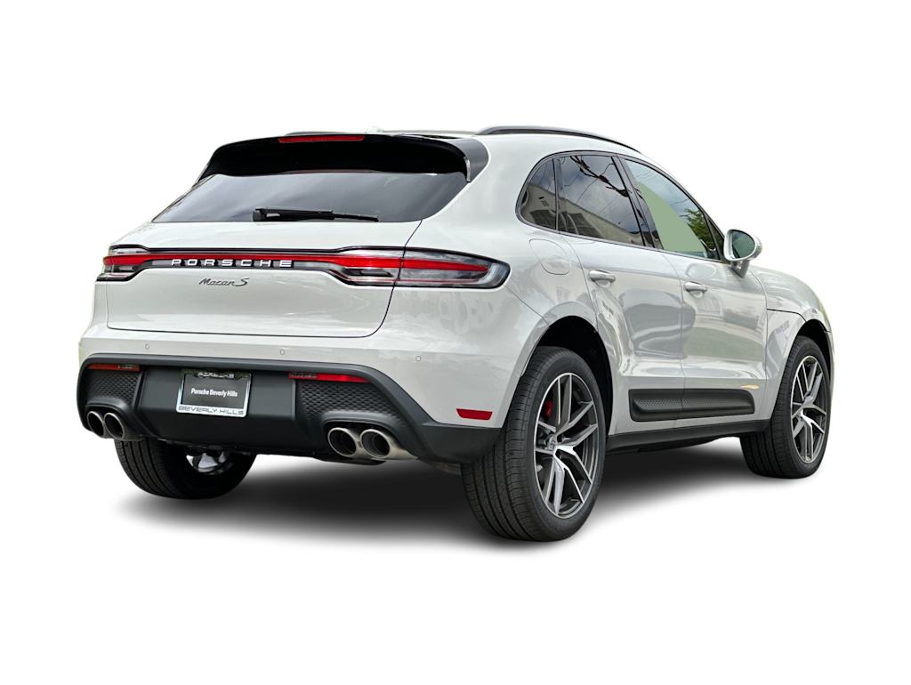 Thumbnail: 2026 Porsche Macan - 19