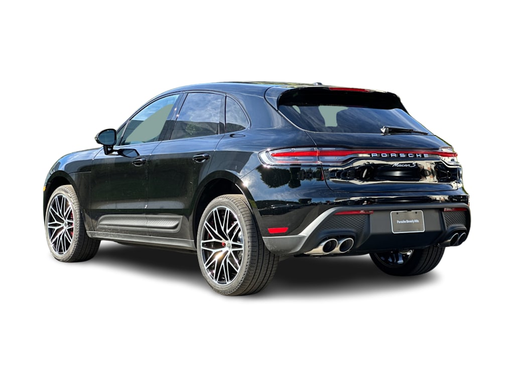 Thumbnail: 2026 Porsche Macan - 4