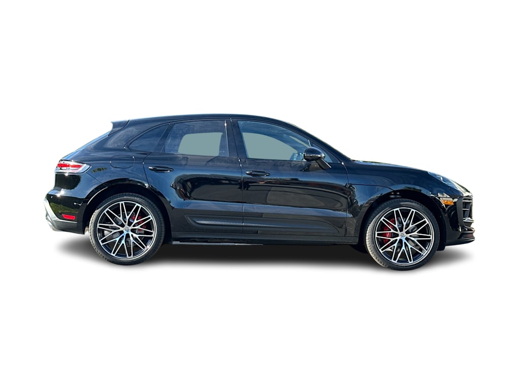 Thumbnail: 2026 Porsche Macan - 20