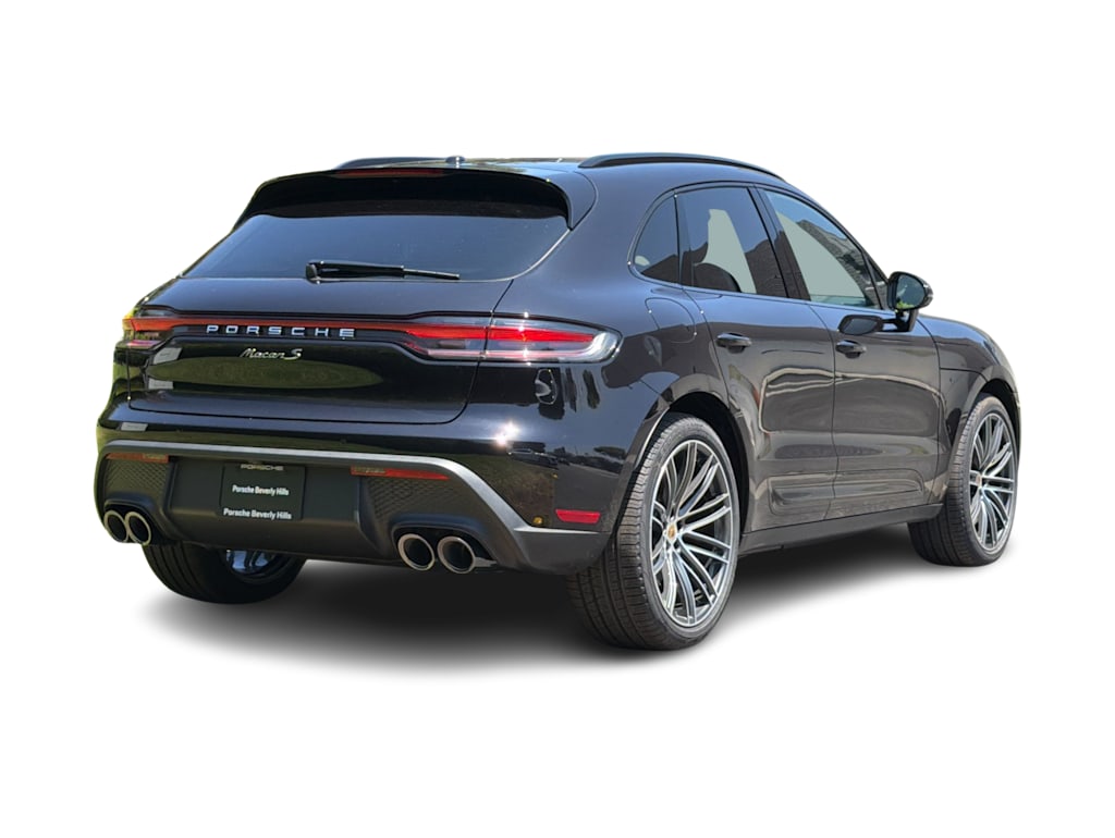 Thumbnail: 2026 Porsche Macan - 20