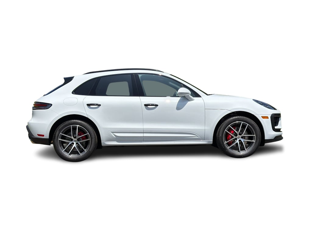 Thumbnail: 2026 Porsche Macan - 21