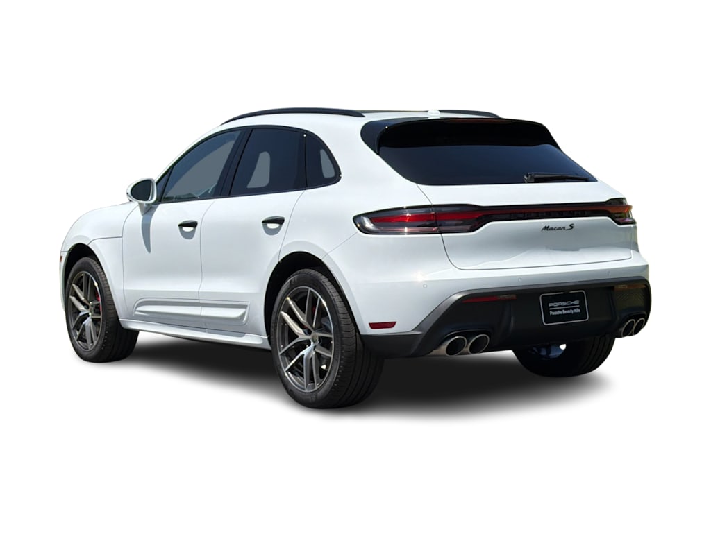 Thumbnail: 2026 Porsche Macan - 4