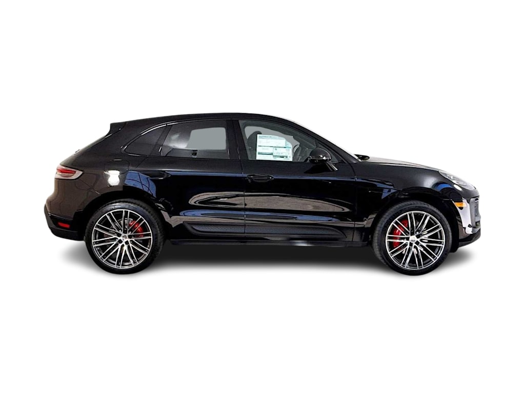 Thumbnail: 2026 Porsche Macan - 17