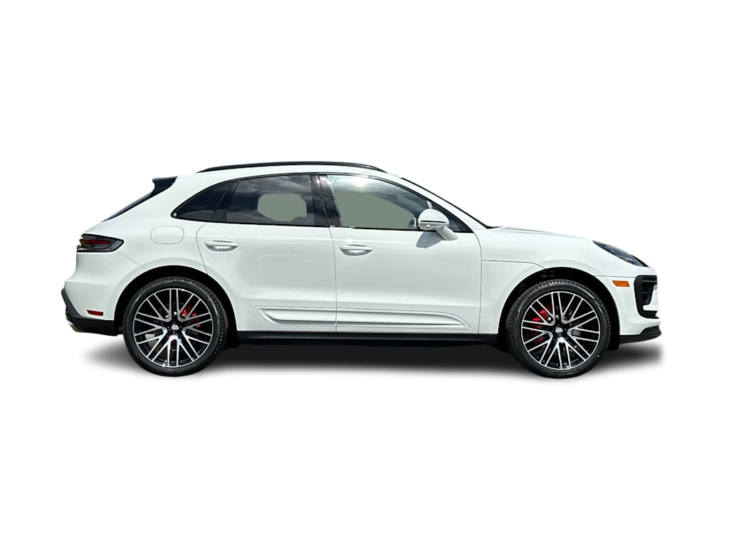 Thumbnail: 2026 Porsche Macan - 20