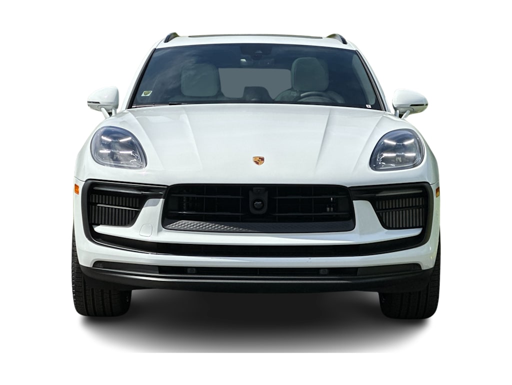 Thumbnail: 2026 Porsche Macan - 6